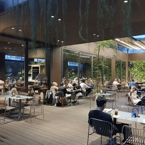 Cafe Estetik di Kota Bekasi _ Tutur Cafe